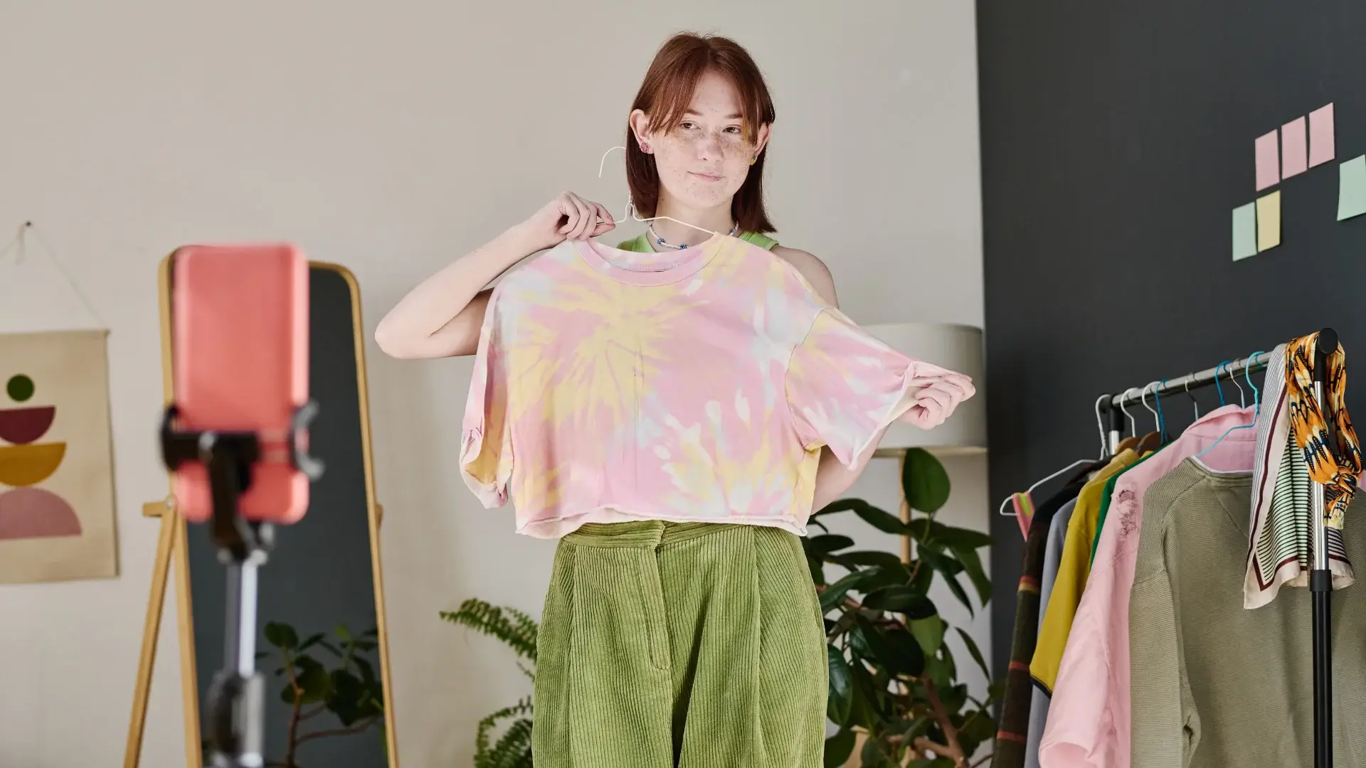 Inspiring UGC galleries from Fashion and Apparel brands